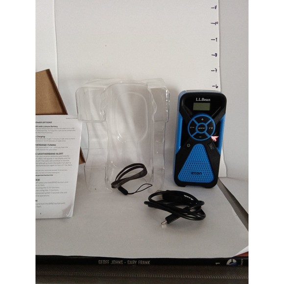 L.L. Bean weather alert radio, charges smartphones - Picture 3 of 7